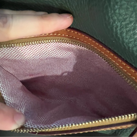GUC—Dooney & Bourke Purse - Picture 10 of 15